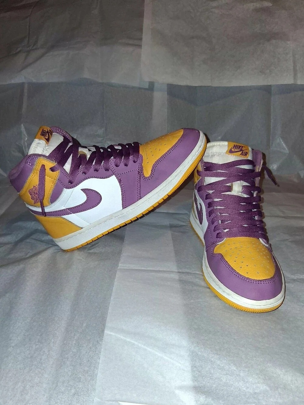 Jordan 1 Retro Sneakers, Men 8.5 = Women 10